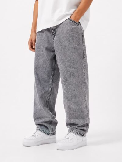 Washed Baggy Jeans