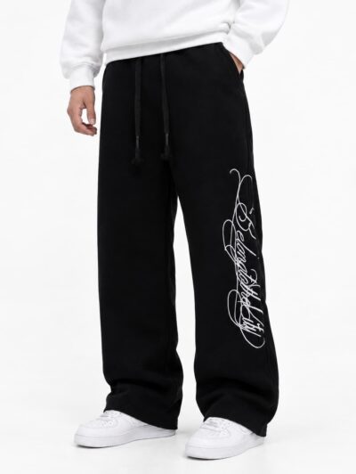 Wide-Leg Sweatpant